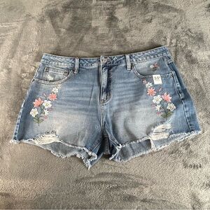 Time and Tru Denim Shorts Womens 16 NWT Floral Embroidery High Rise‎ Frayed Hem